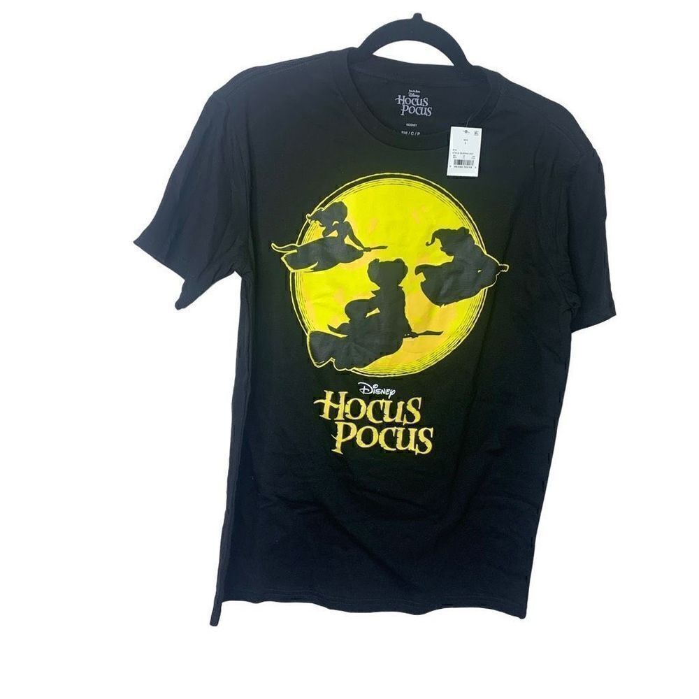 NEW Disney Hocus Pocus Black and Yellow Halloween T Shirt Size Small (K1)